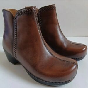 Dansko women's scout ankle boot brown sz 7.5